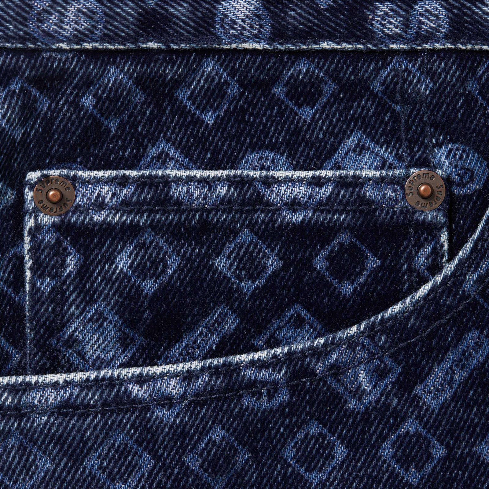 Flocked Loose Fit Jean