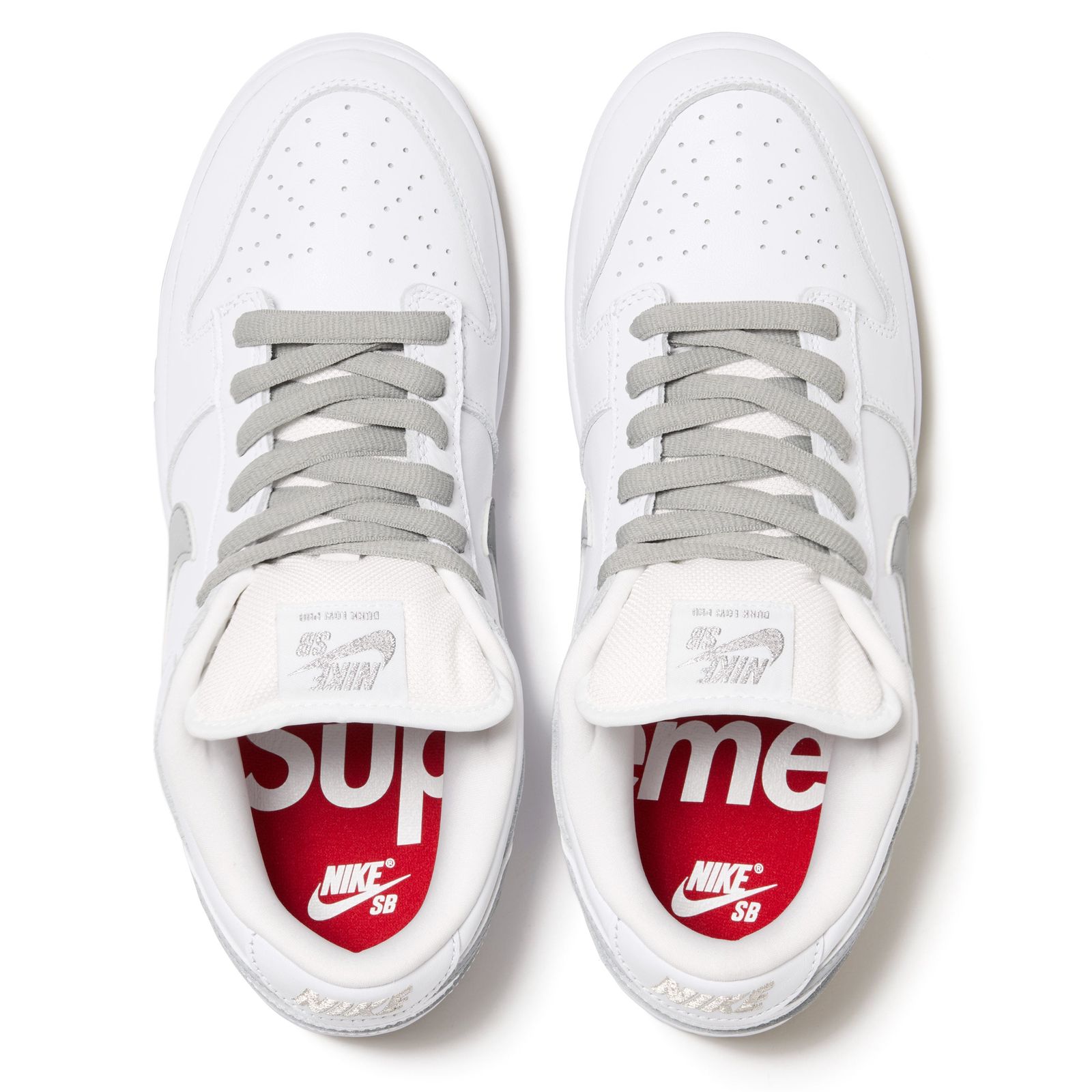 Supreme®/Nike® SB Dunk Low