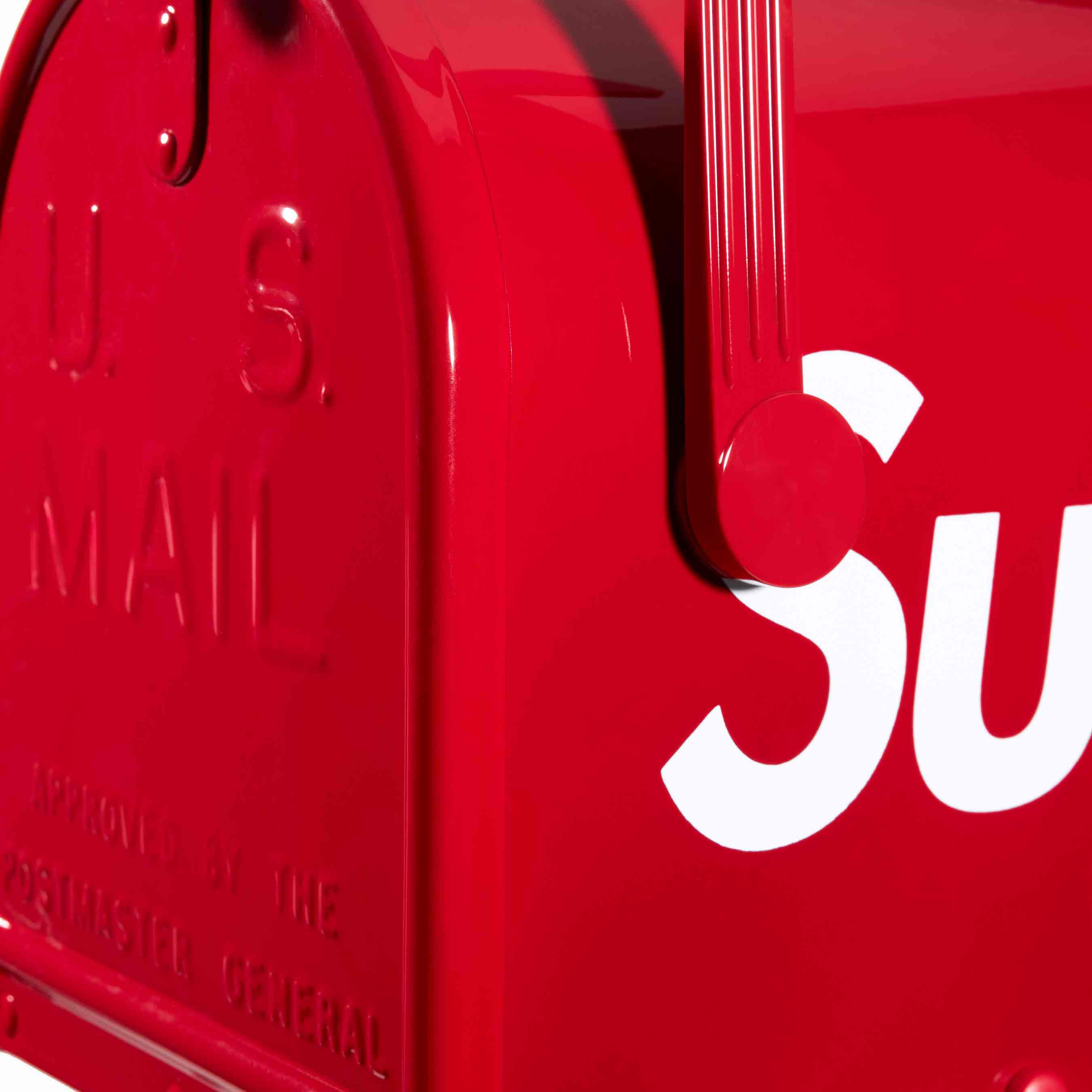 Supreme®/Gaines Mailbox