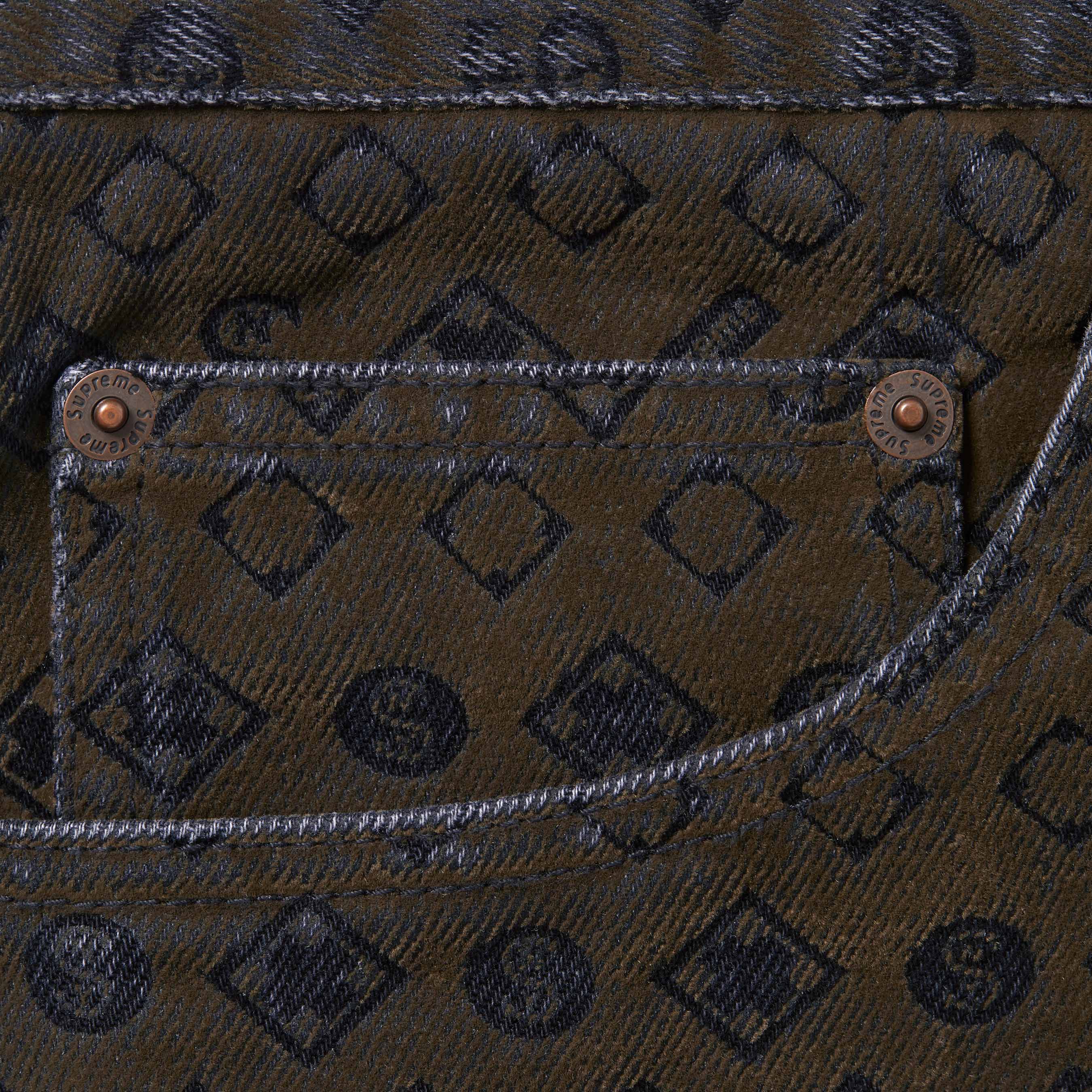 Flocked Loose Fit Jean