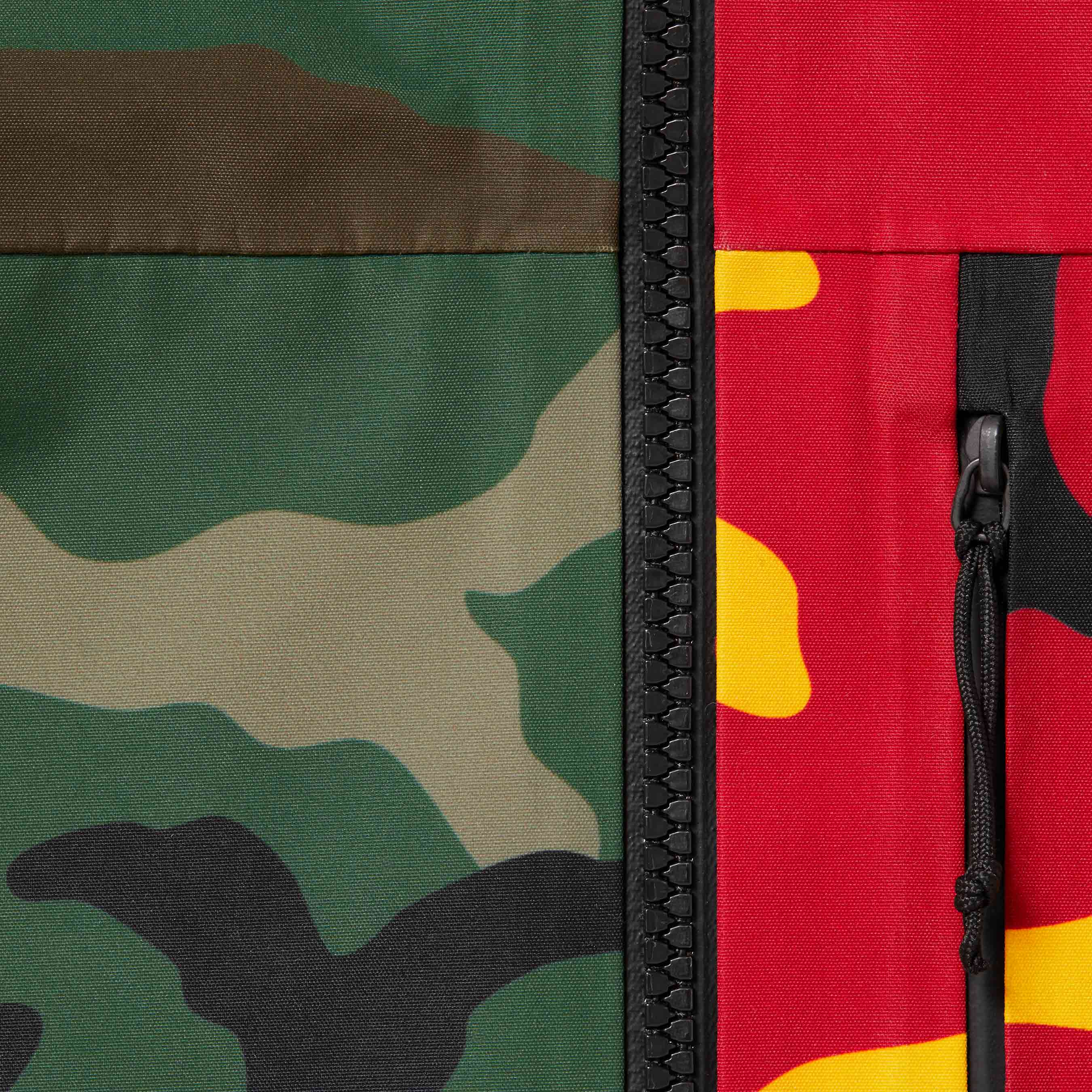 Supreme®/The North Face® Split Taped Seam Shell Jacket