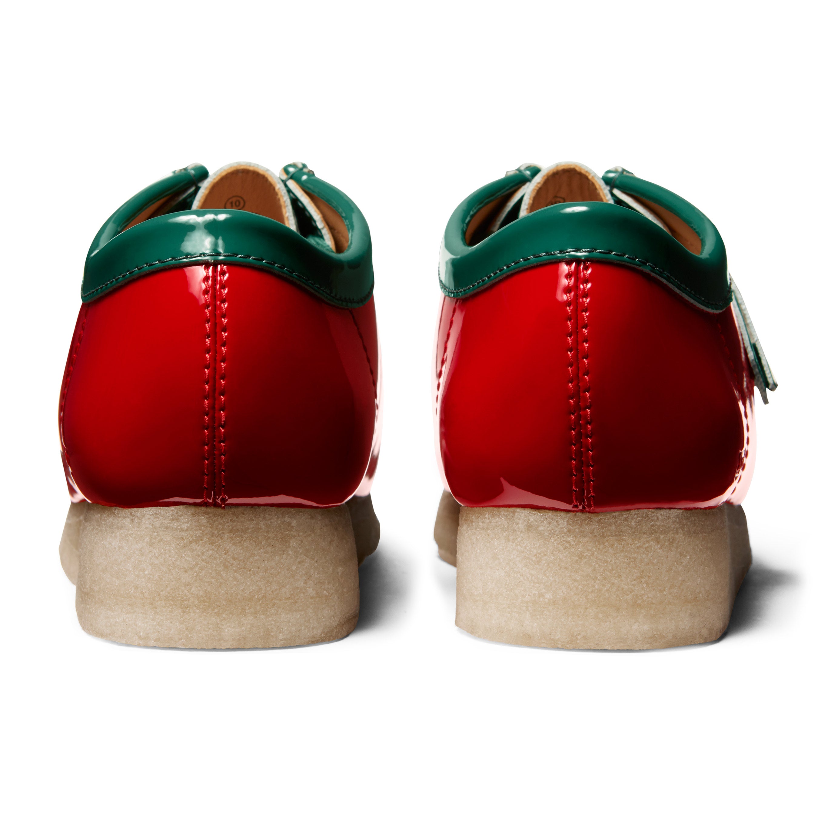 Supreme®/Clarks Originals® Patent Leather Wallabee®